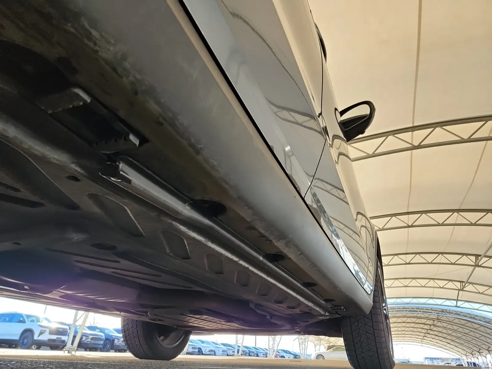 Undercarriage - Passenger Photo