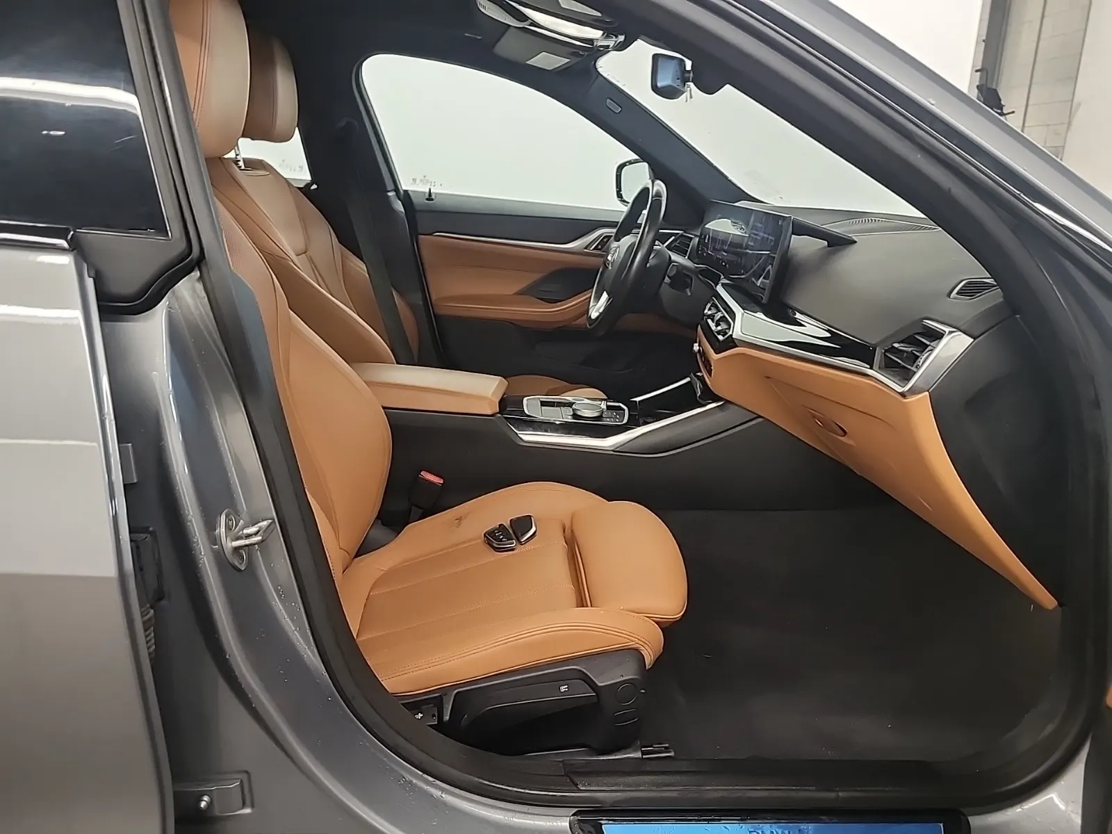 Right Side Interior Photo