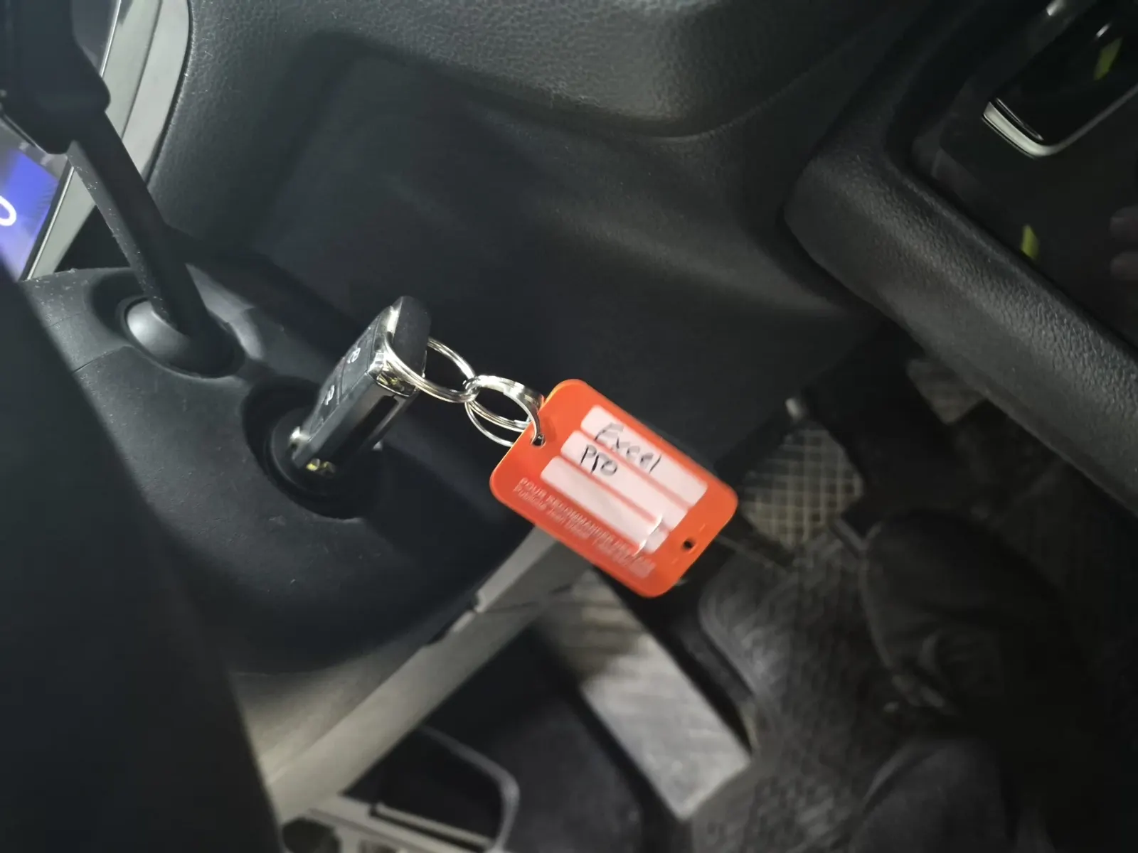 Keys/Fobs/Manual Photo
