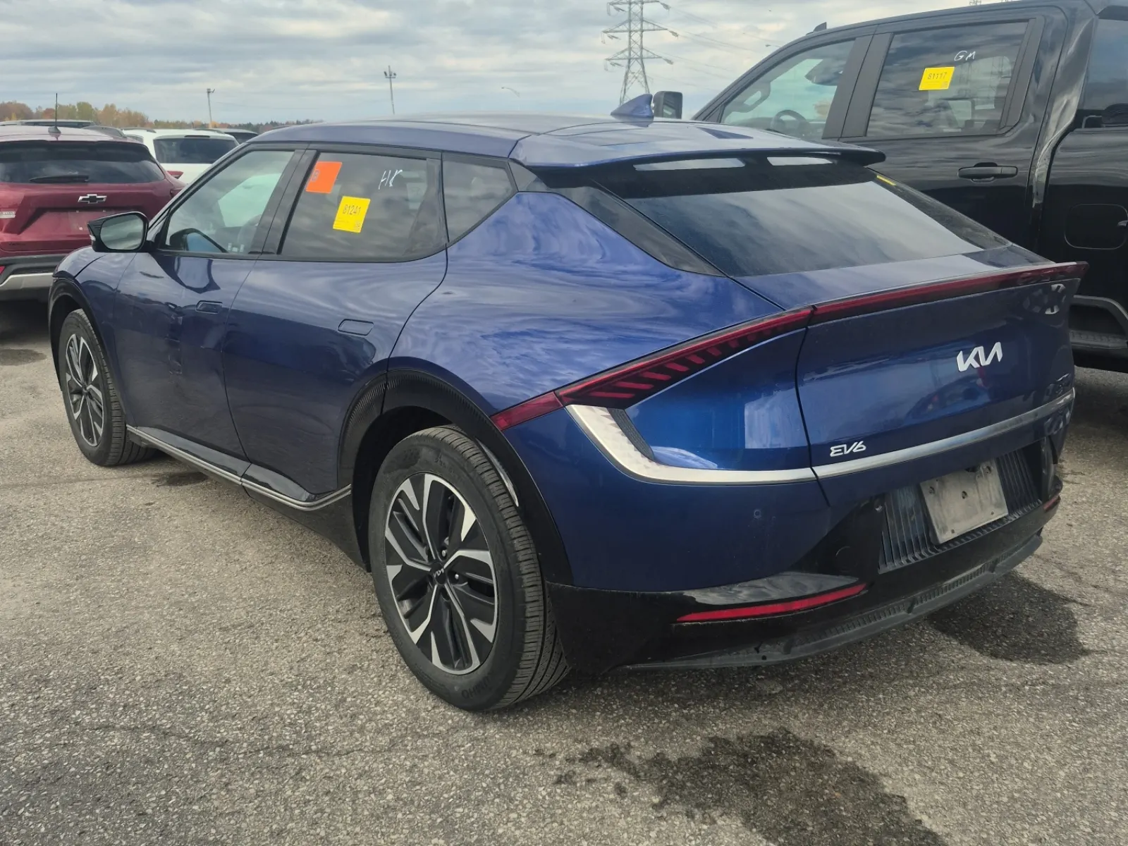 Driver Rear 3/4 Photo