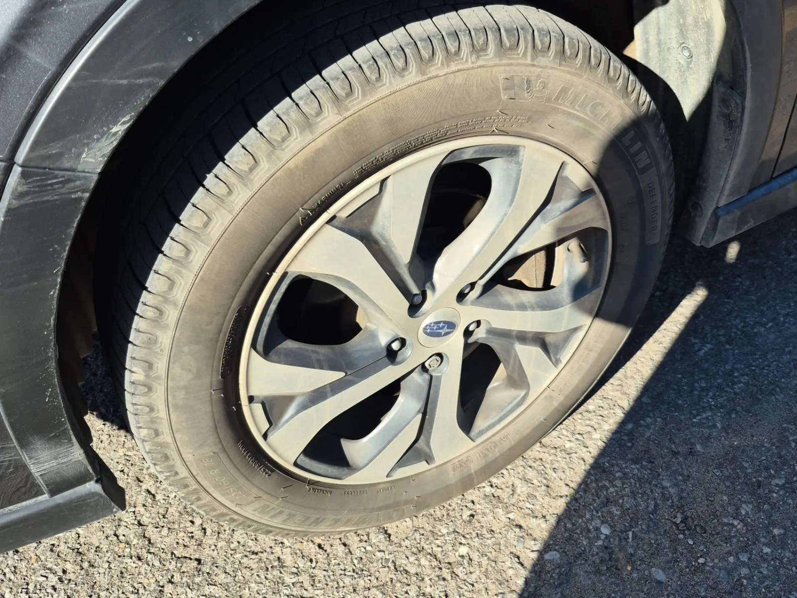 Front driver wheel/tire photo