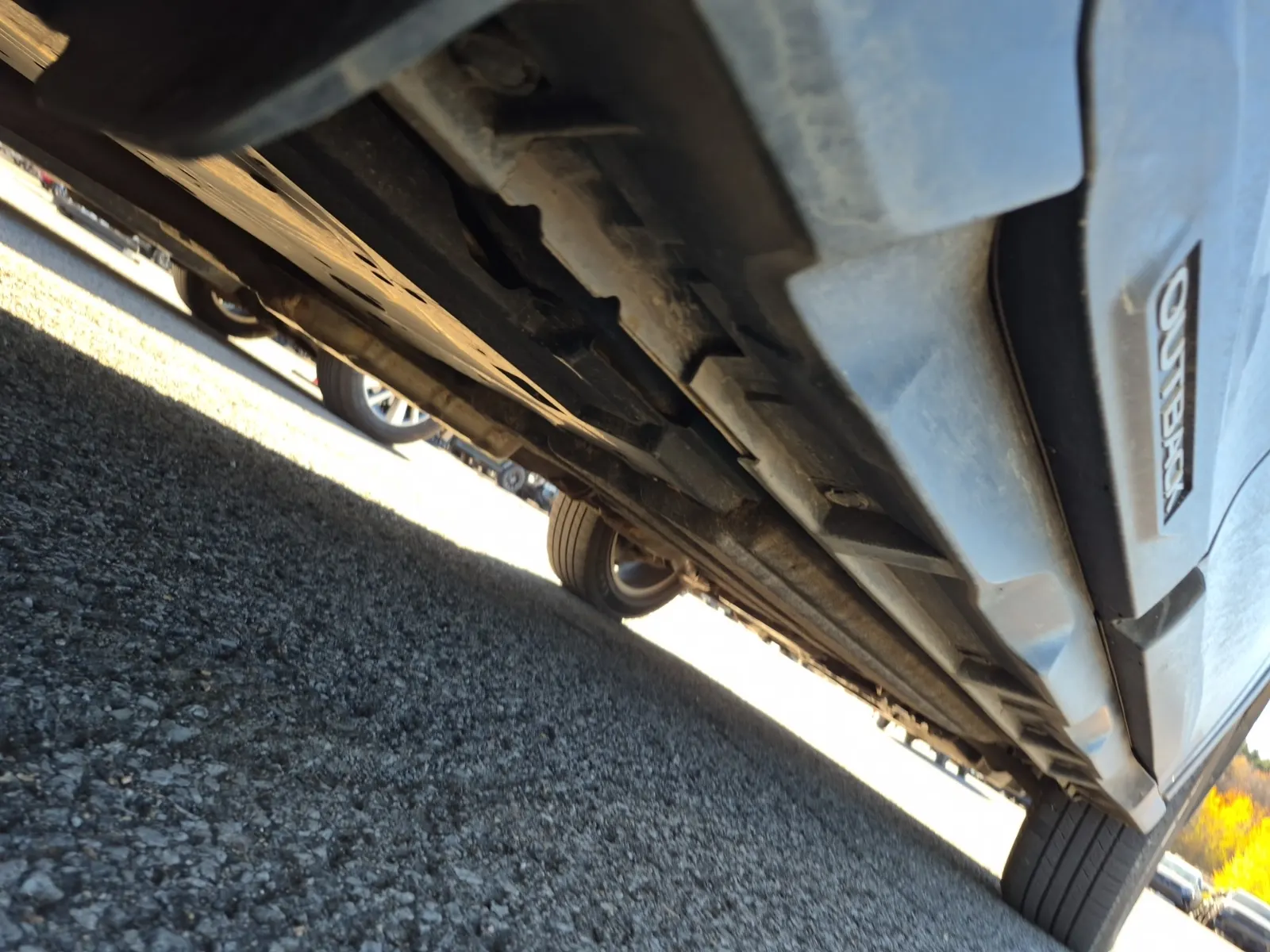 Undercarriage - Passenger Photo