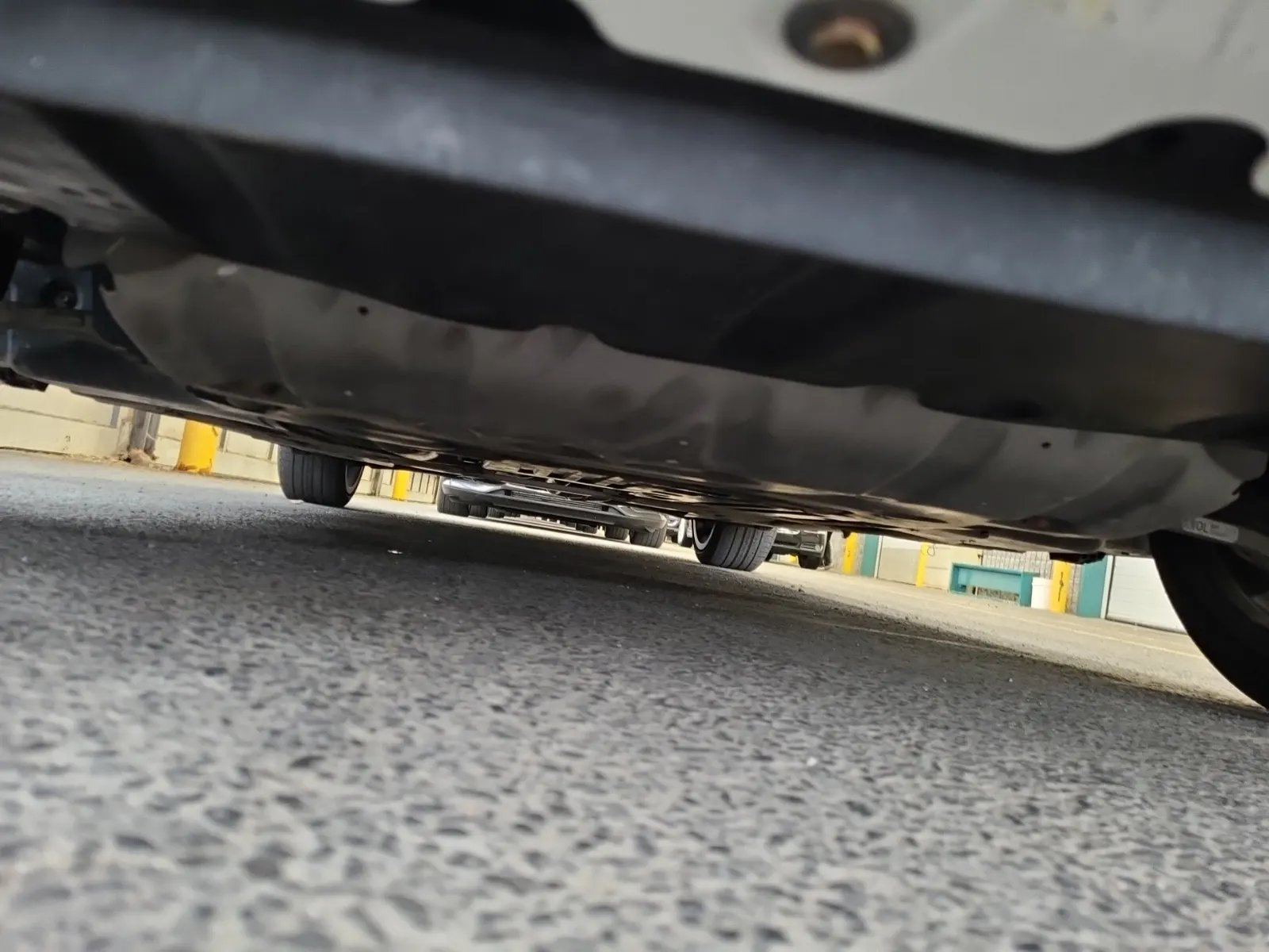 Undercarriage - Front Photo