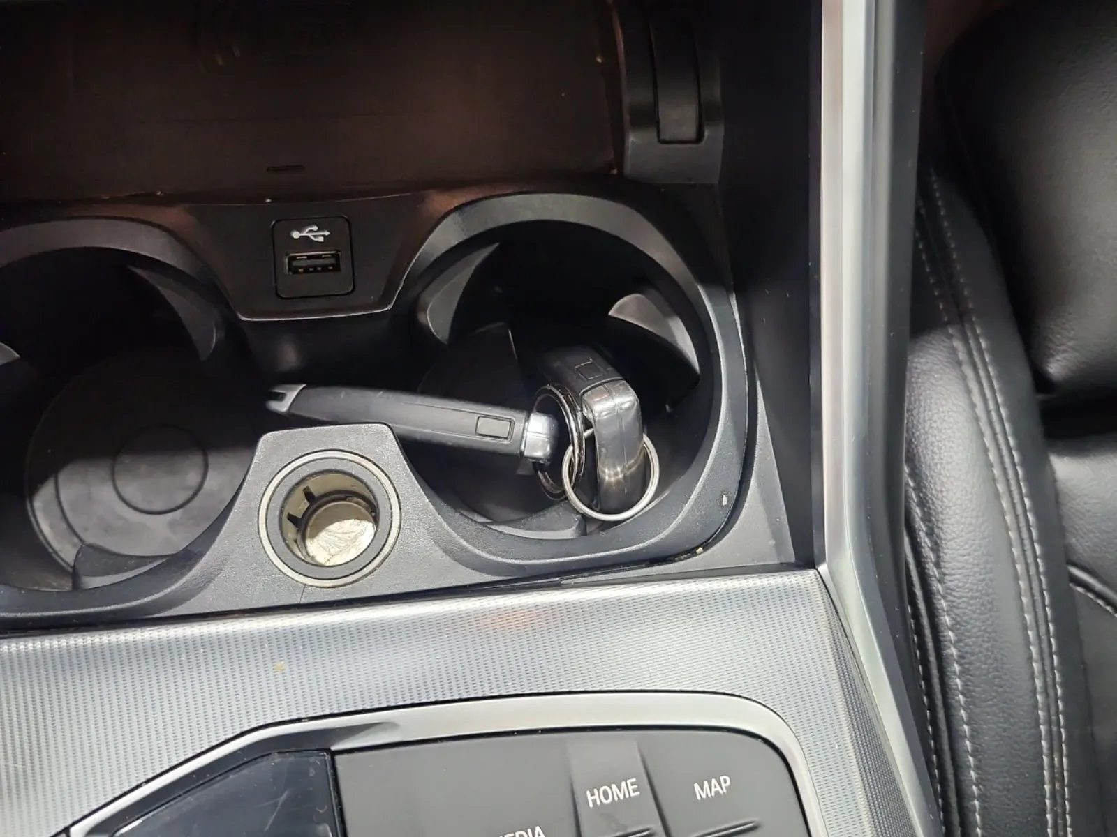 Keys/Fobs/Manual Photo