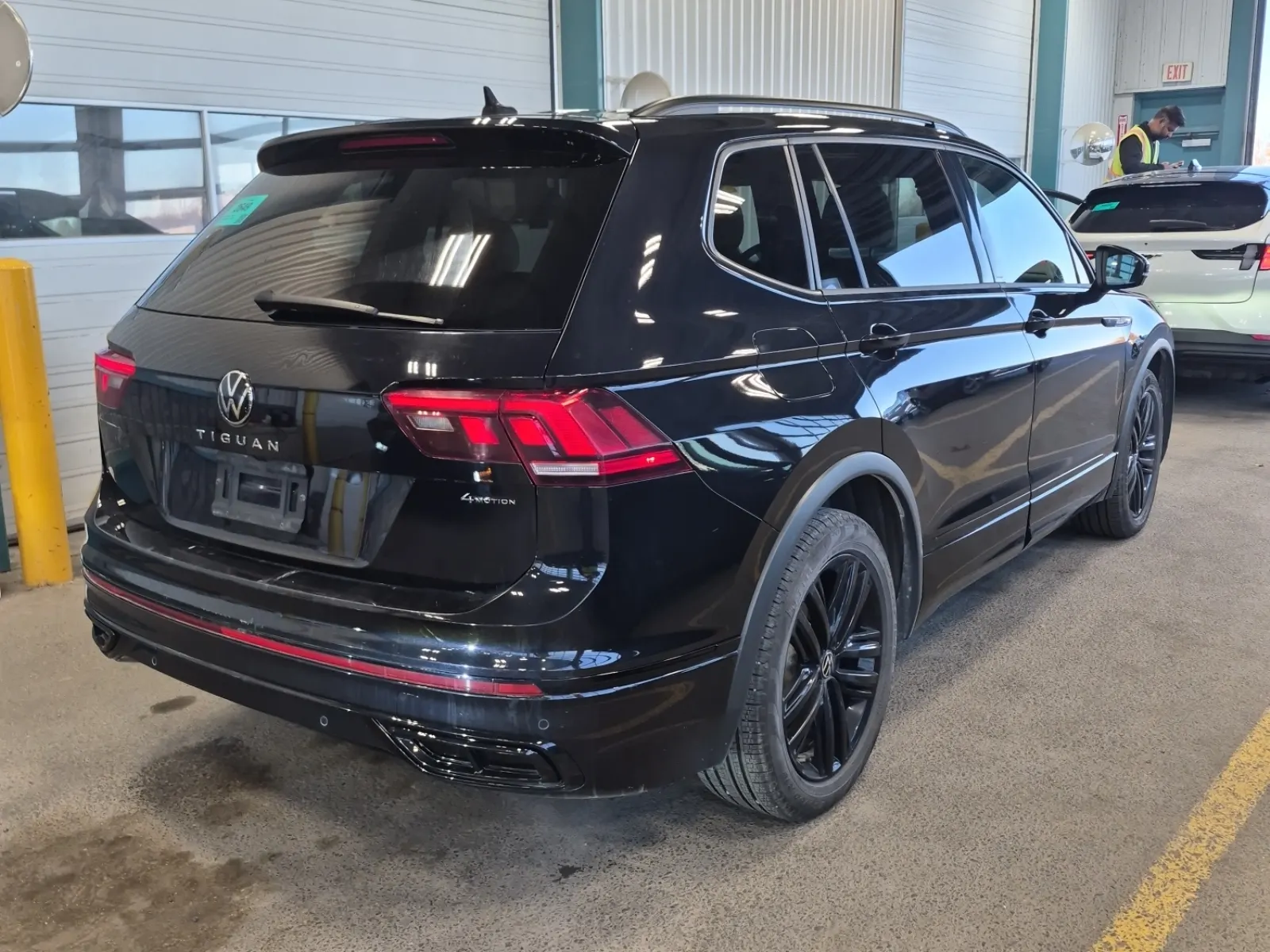 Passenger Rear 3/4 Photo