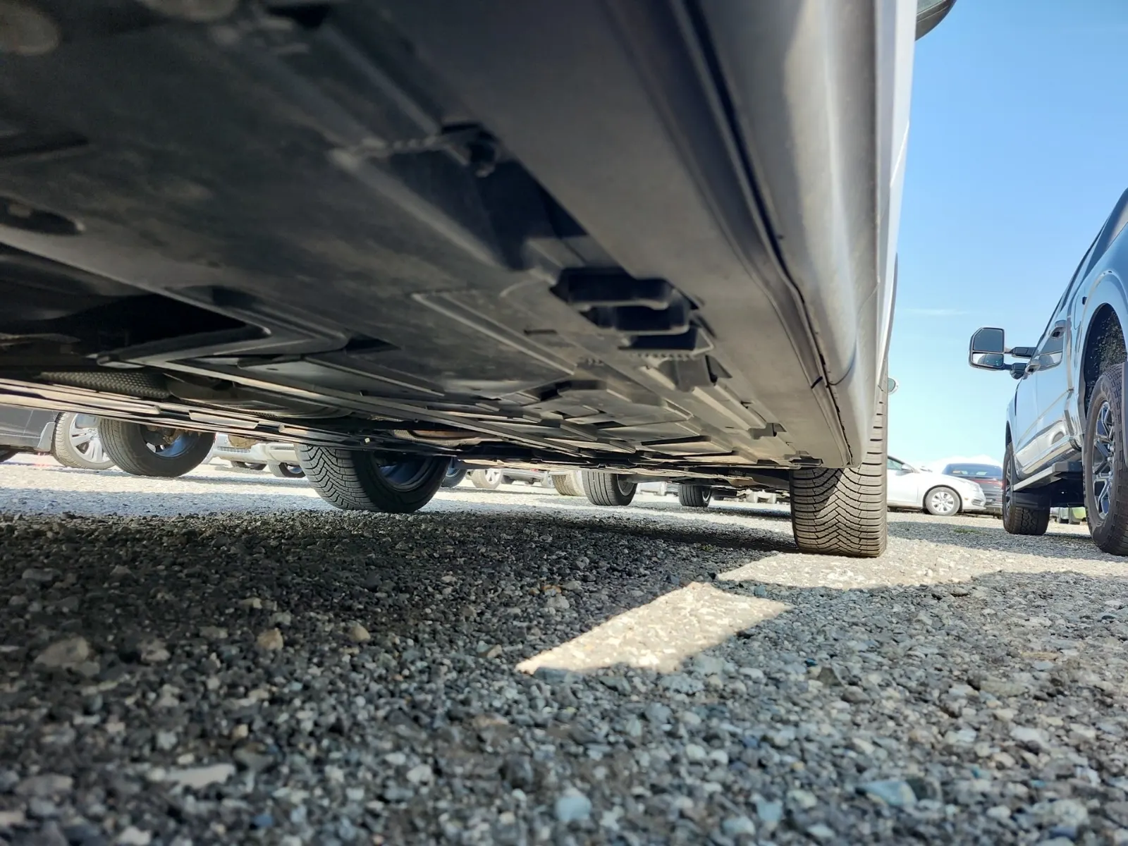 Undercarriage - Passenger Photo