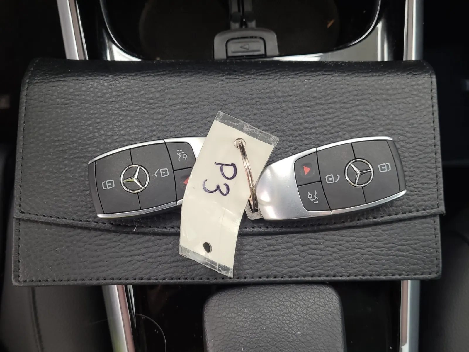 Keys/Fobs/Manual Photo