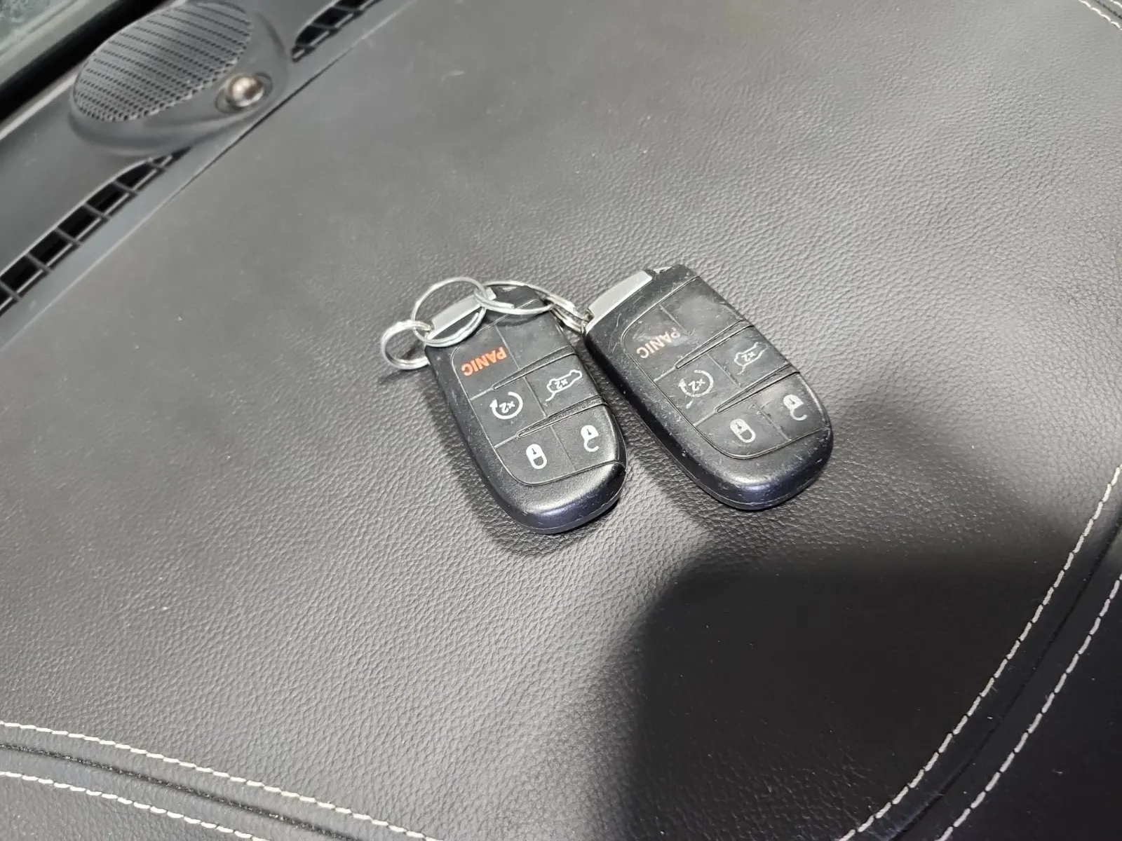 Keys/Fobs/Manual Photo