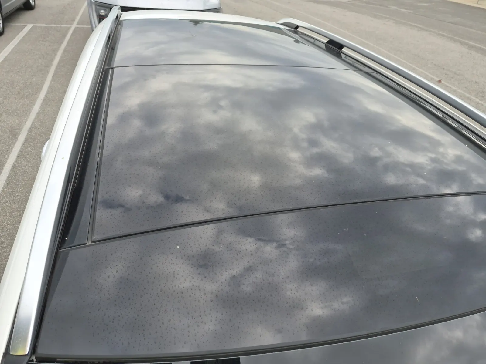 Exterior Roof Photo