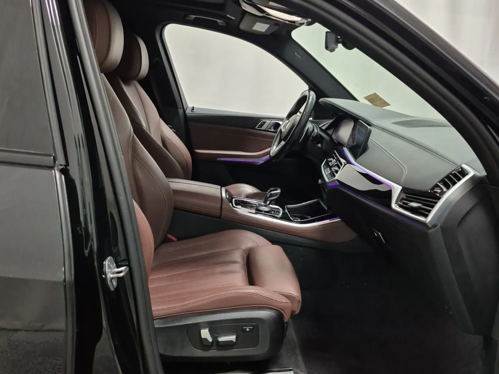 Right Side Interior Photo