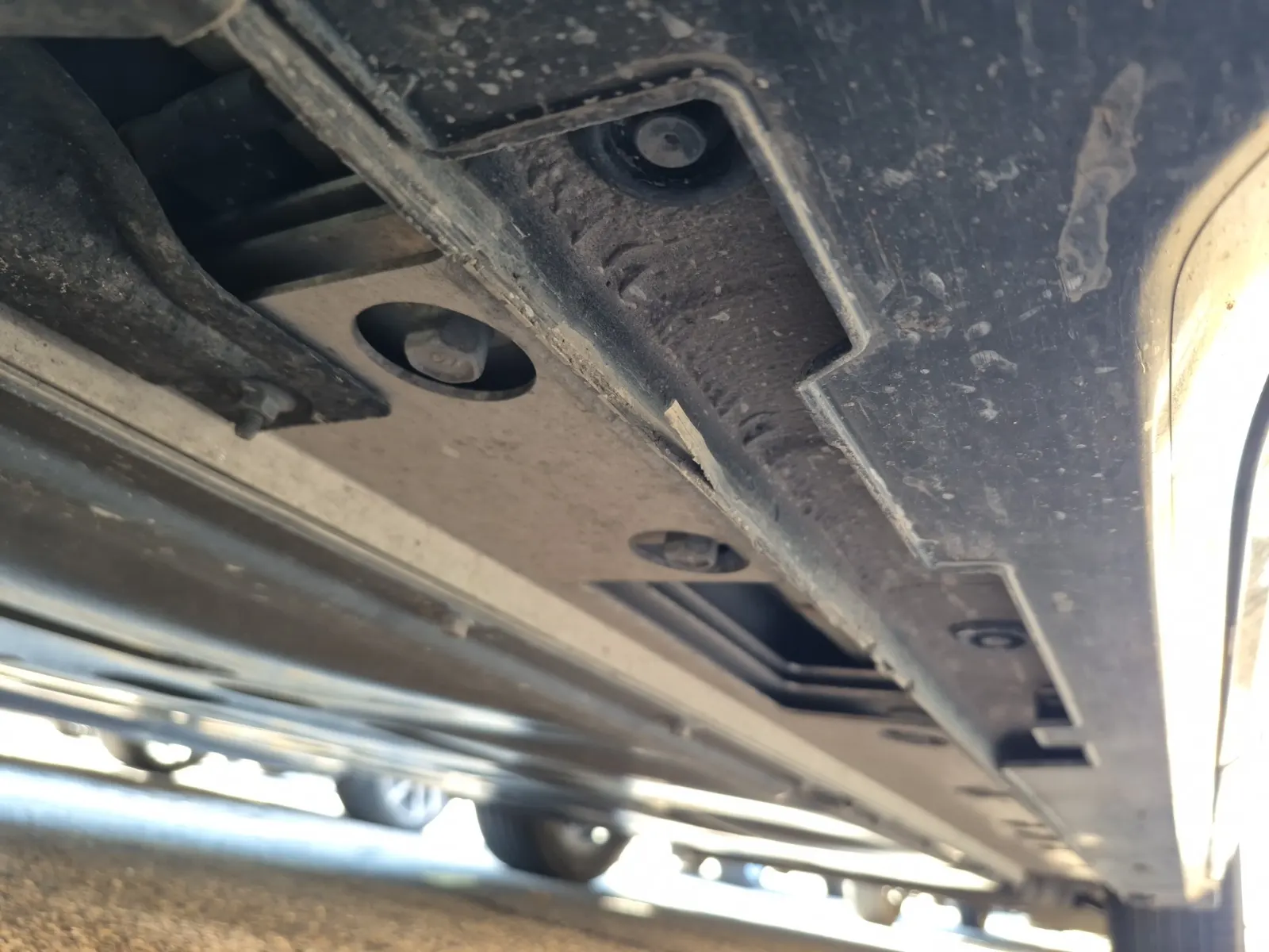 Undercarriage - Passenger Photo