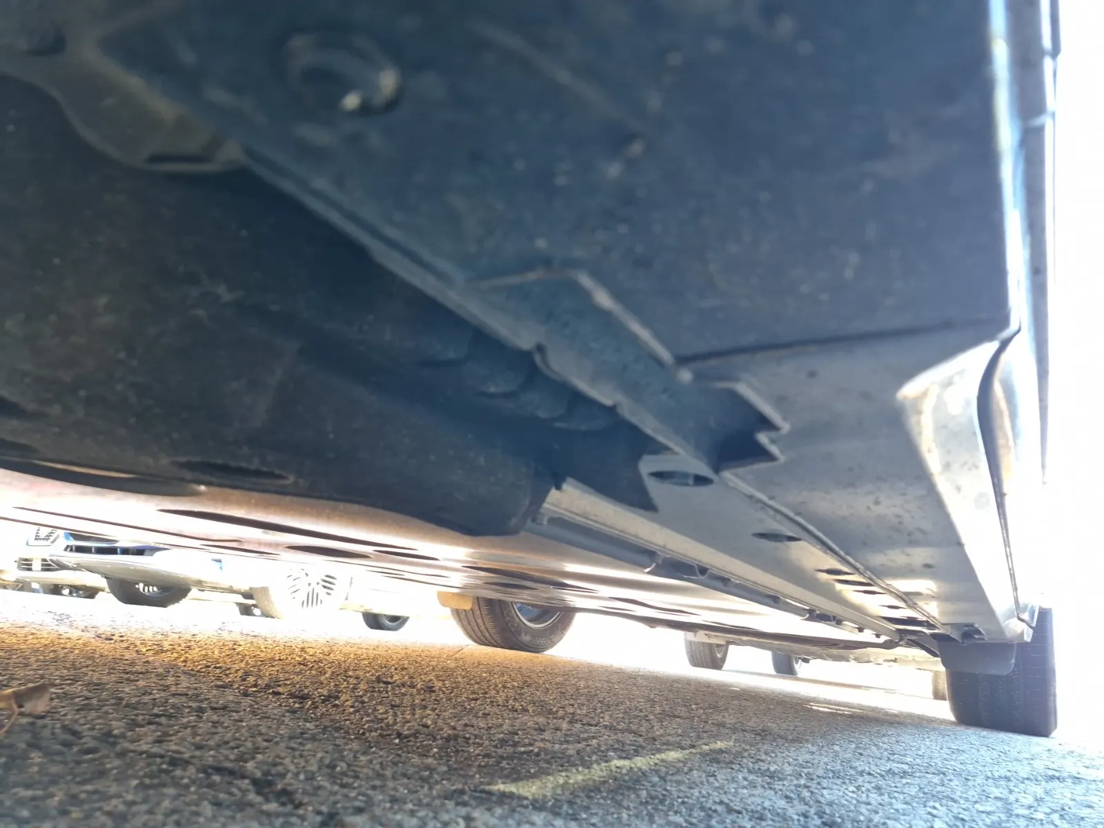 Undercarriage - Driver Photo