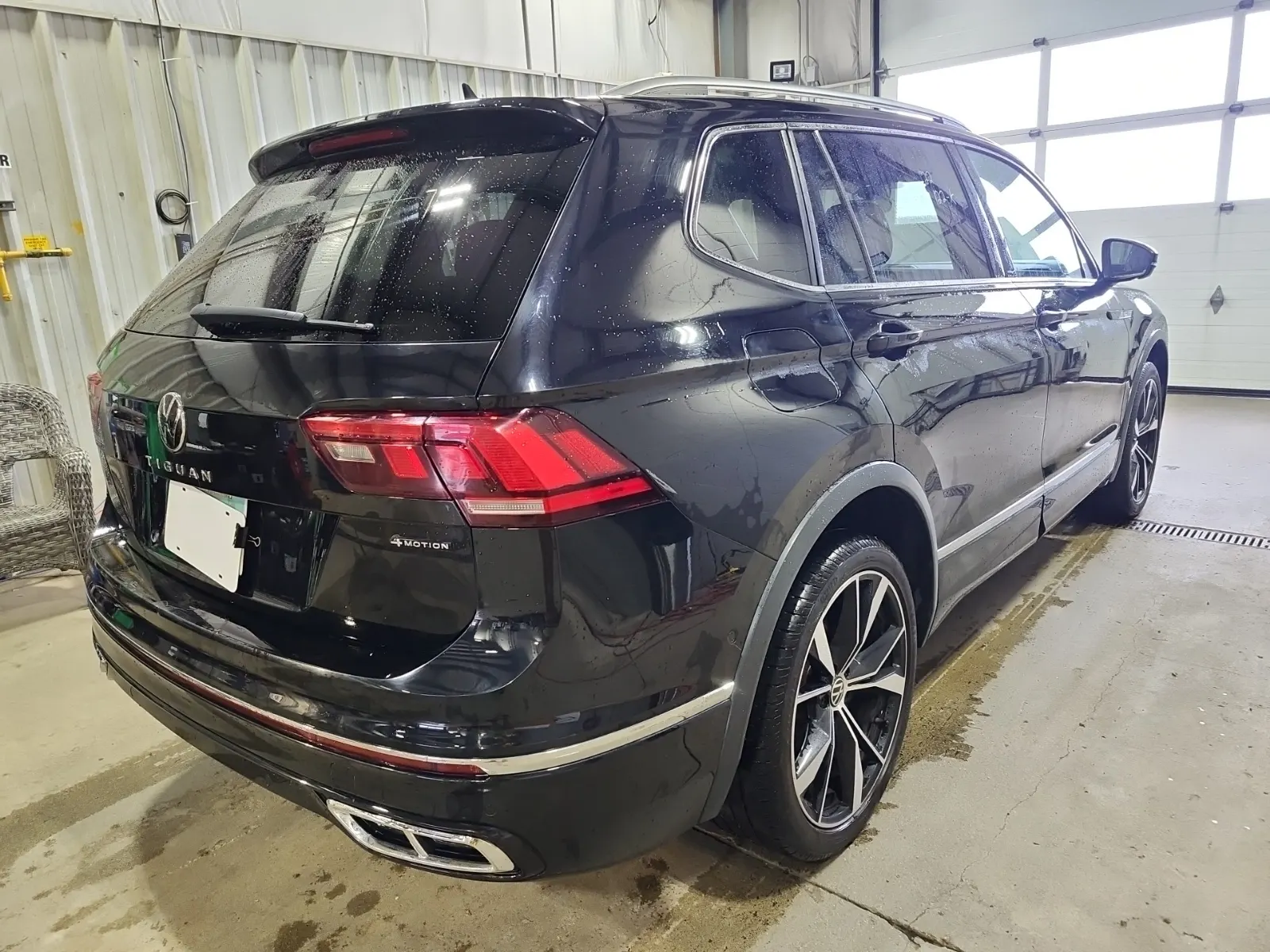 Passenger Rear 3/4 Photo