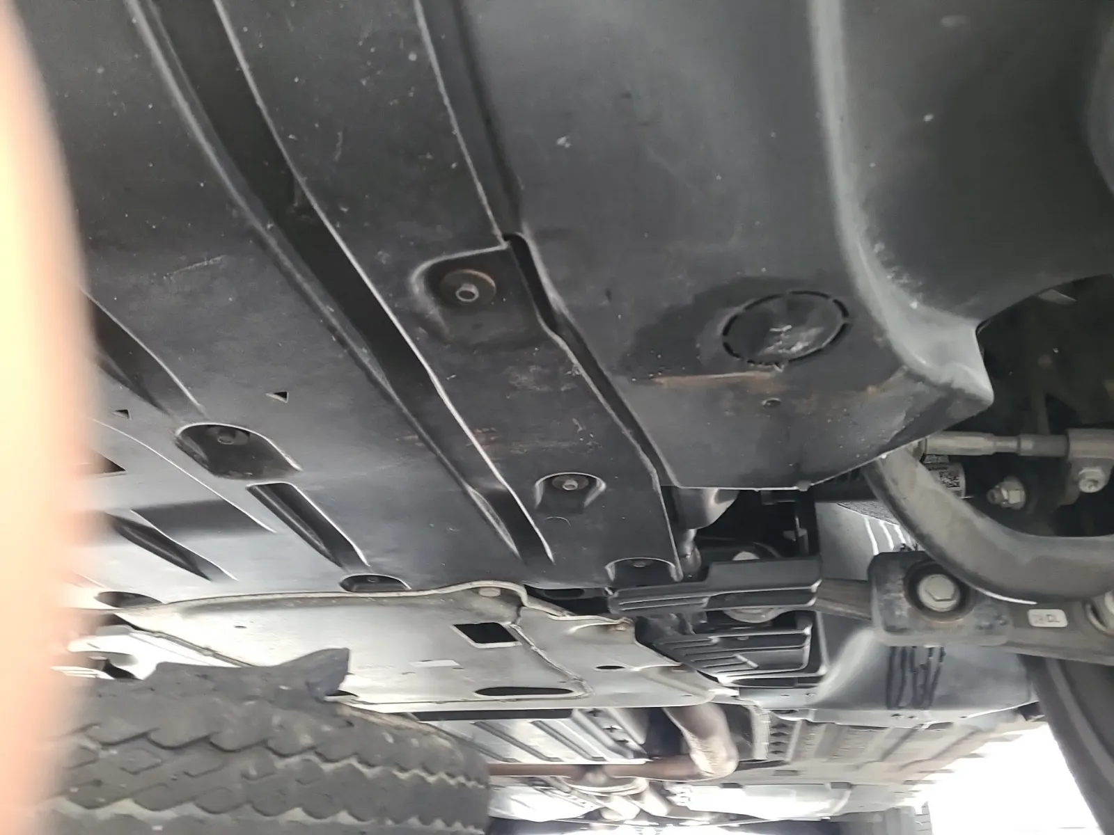 Undercarriage - Front Photo