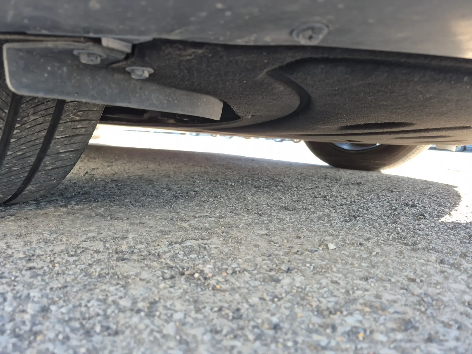 Undercarriage - Front Photo