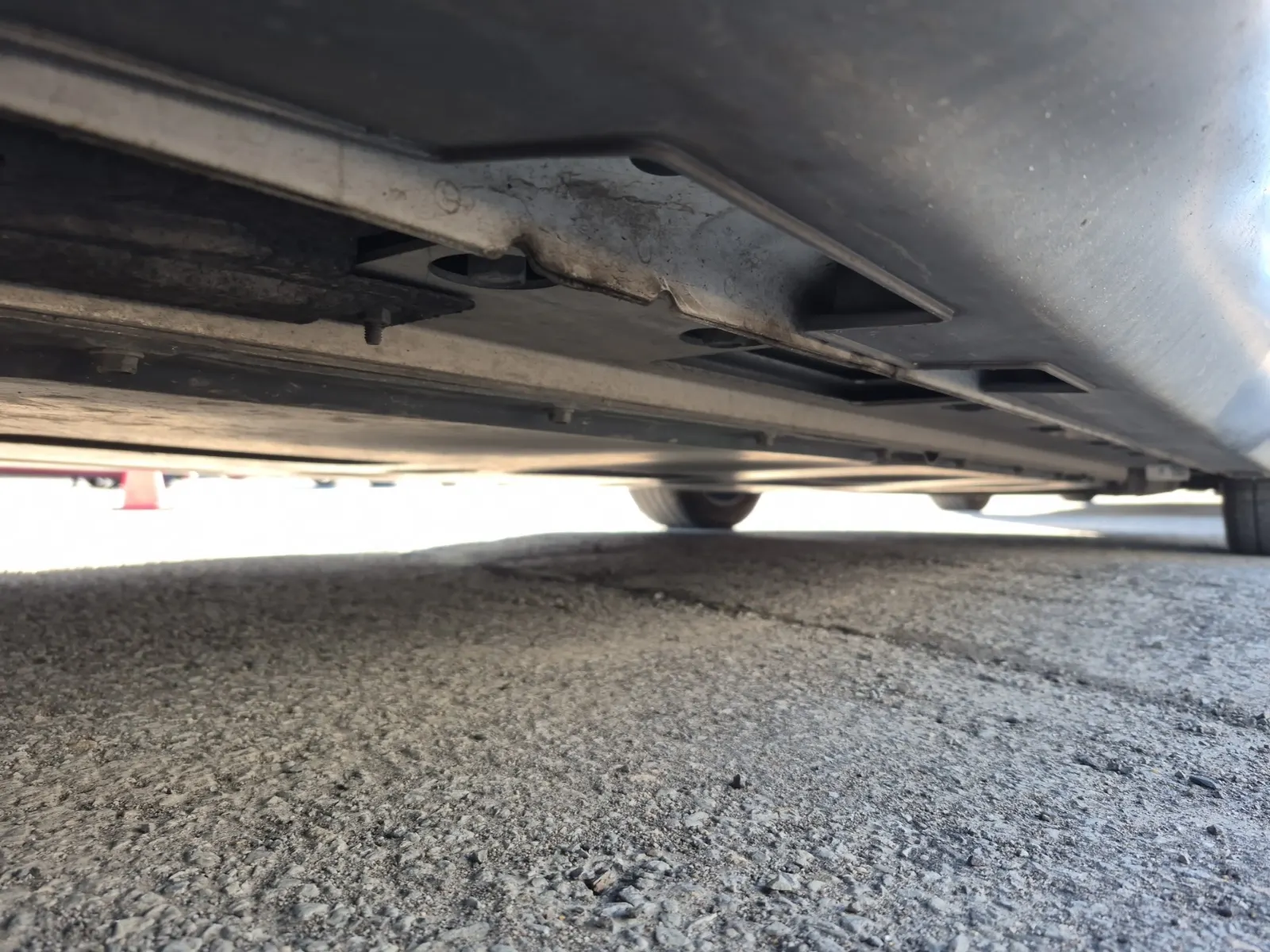 Undercarriage - Passenger Photo