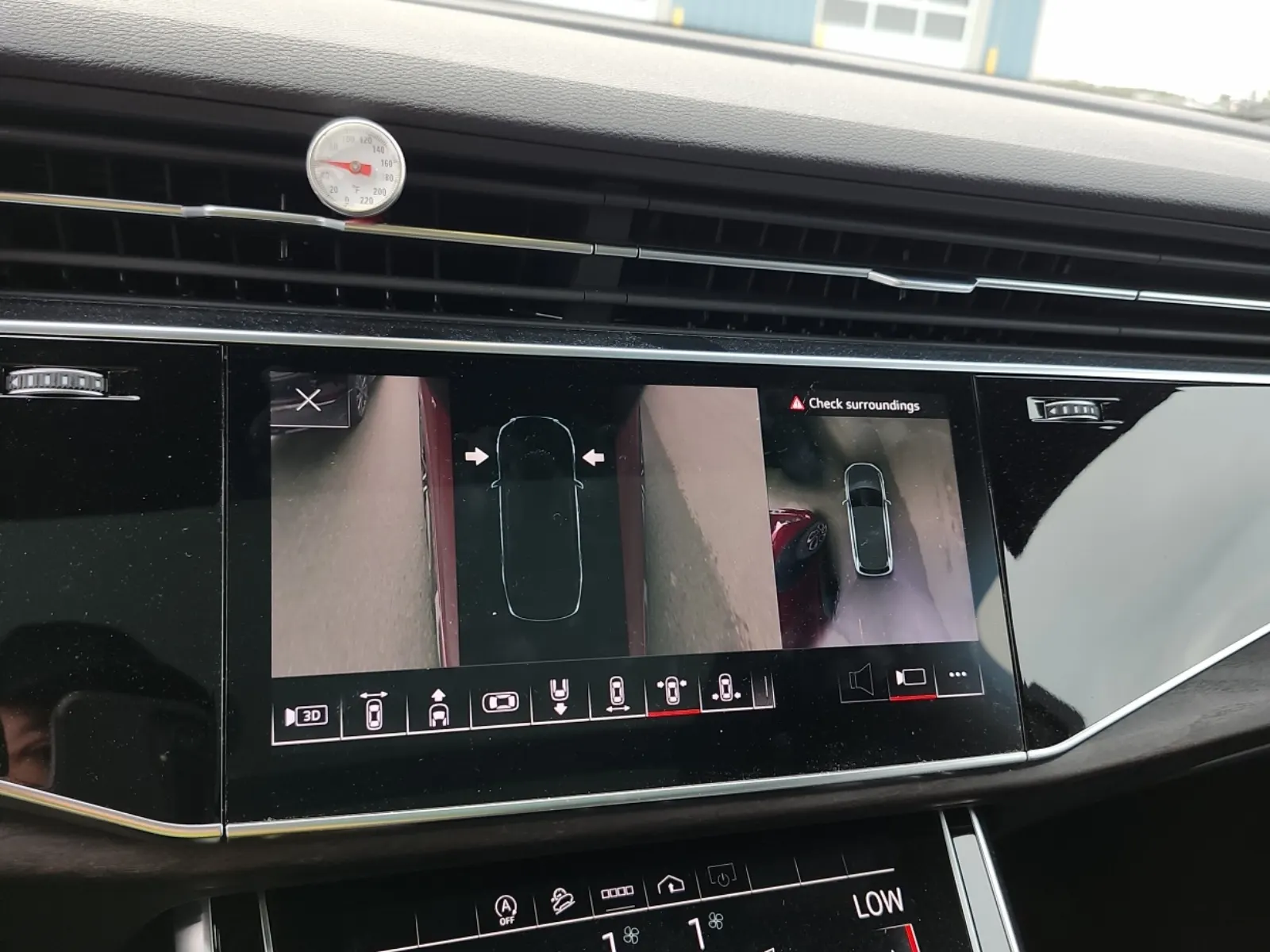 Extra Photo 6