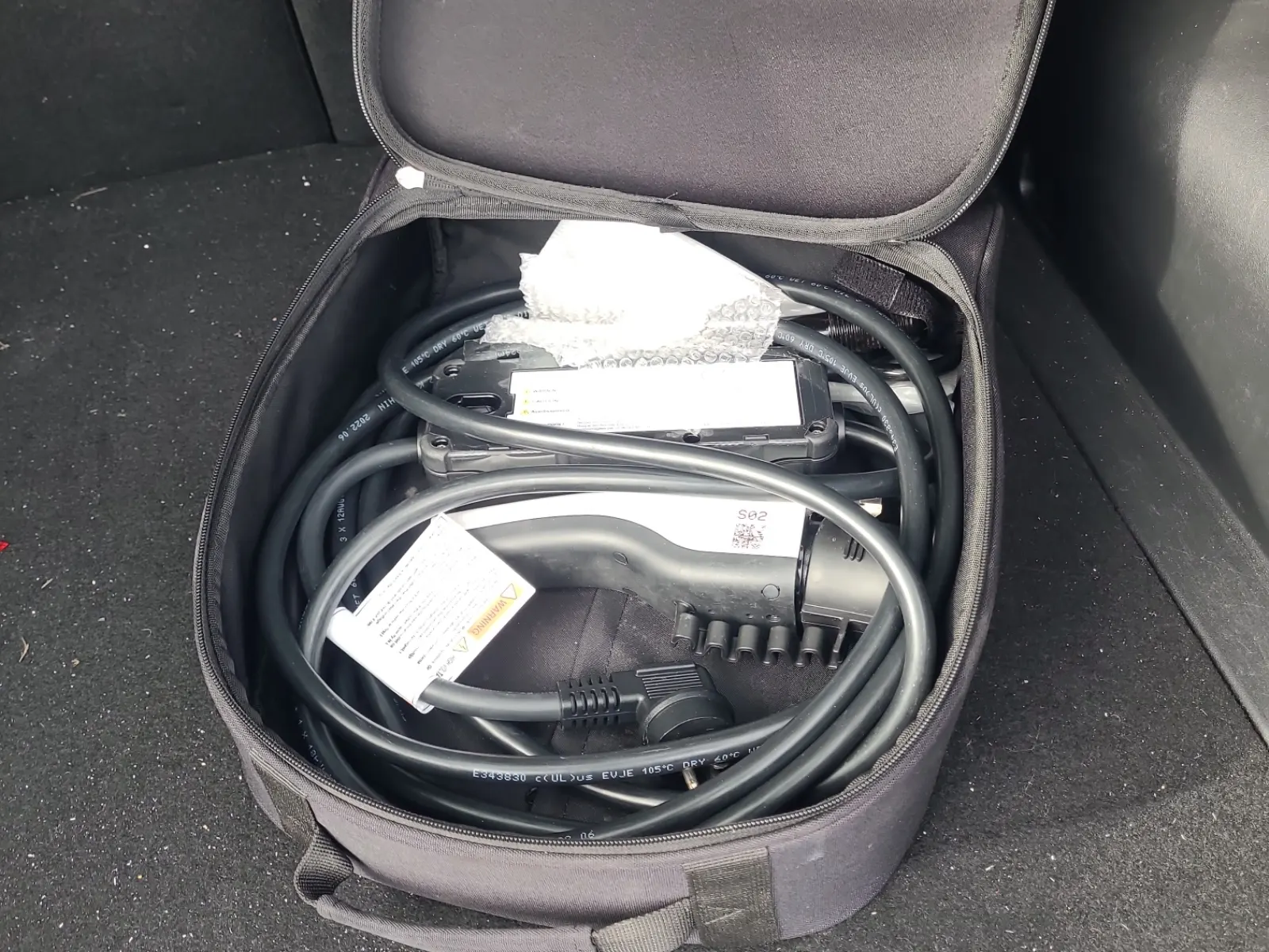 Charging Cable Photo