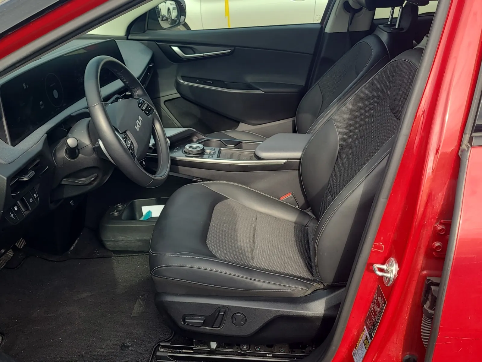 Front Interior Photo