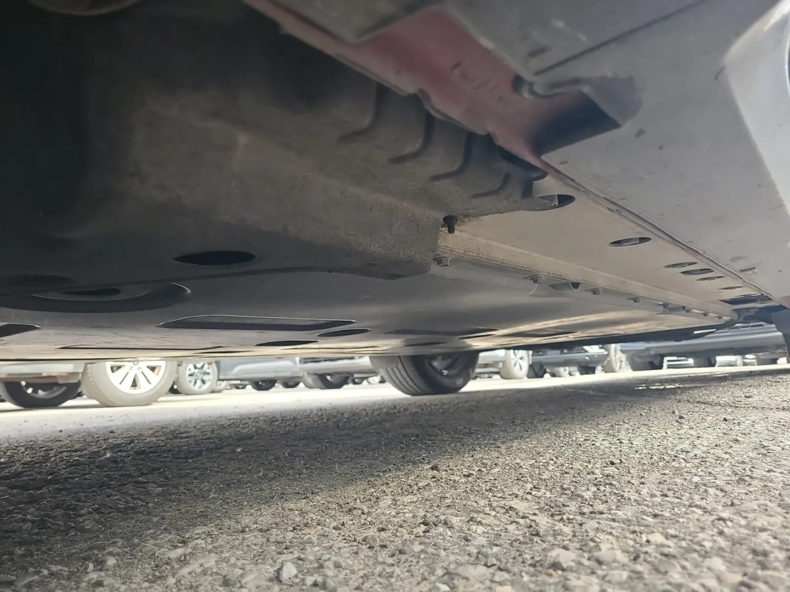 Undercarriage - Driver Photo
