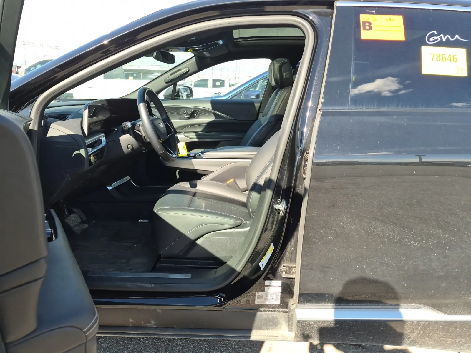 Front Interior Photo