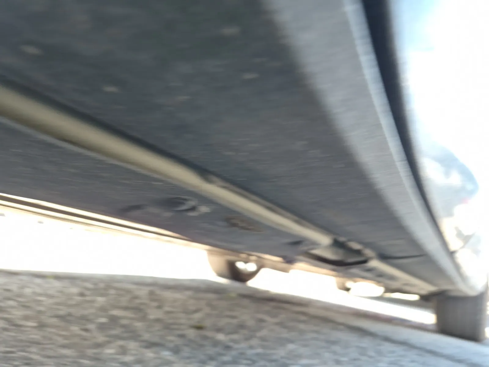 Undercarriage - Passenger Photo