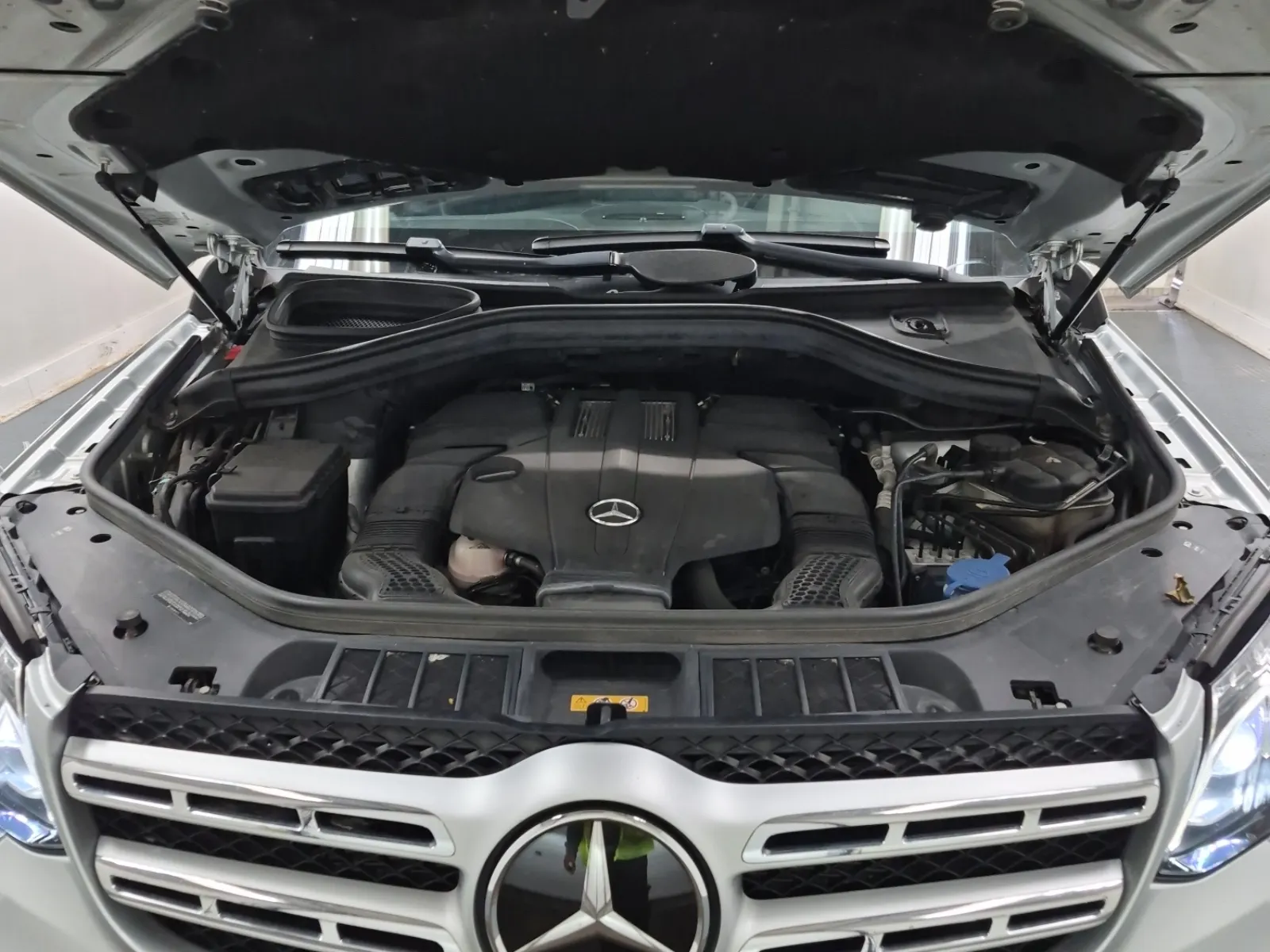 Engine Photo