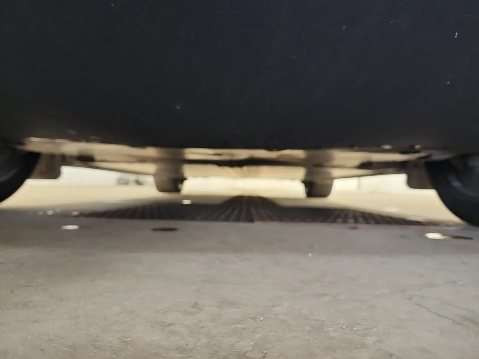 Undercarriage - Front Photo