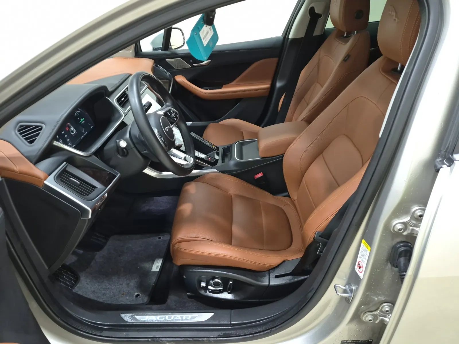 Front Interior Photo