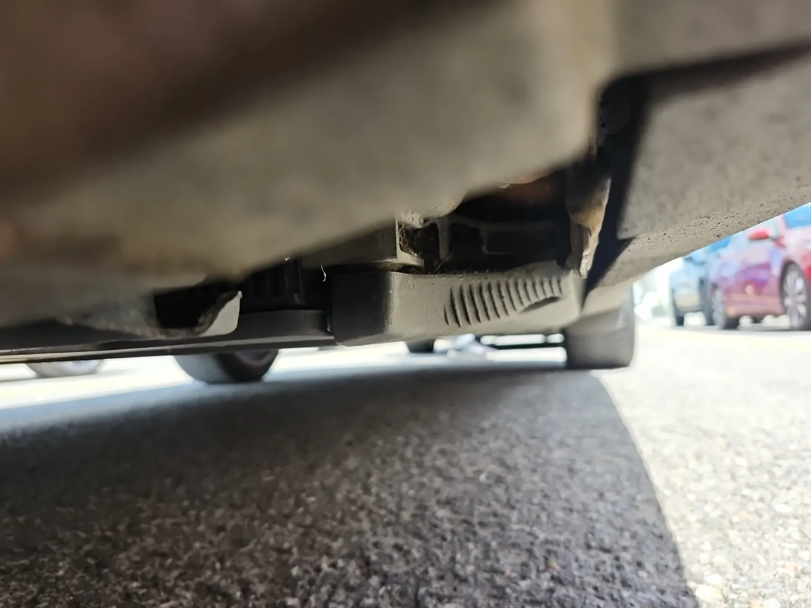 Undercarriage - Driver Photo