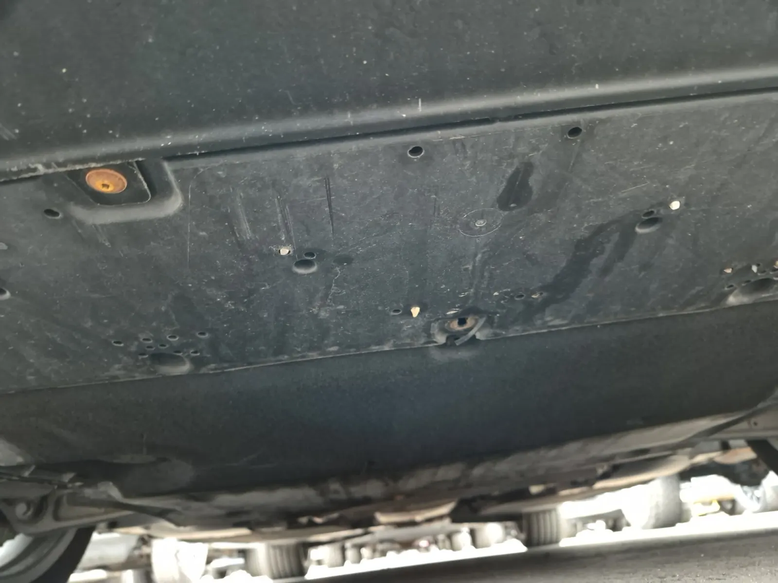 Undercarriage - Front Photo
