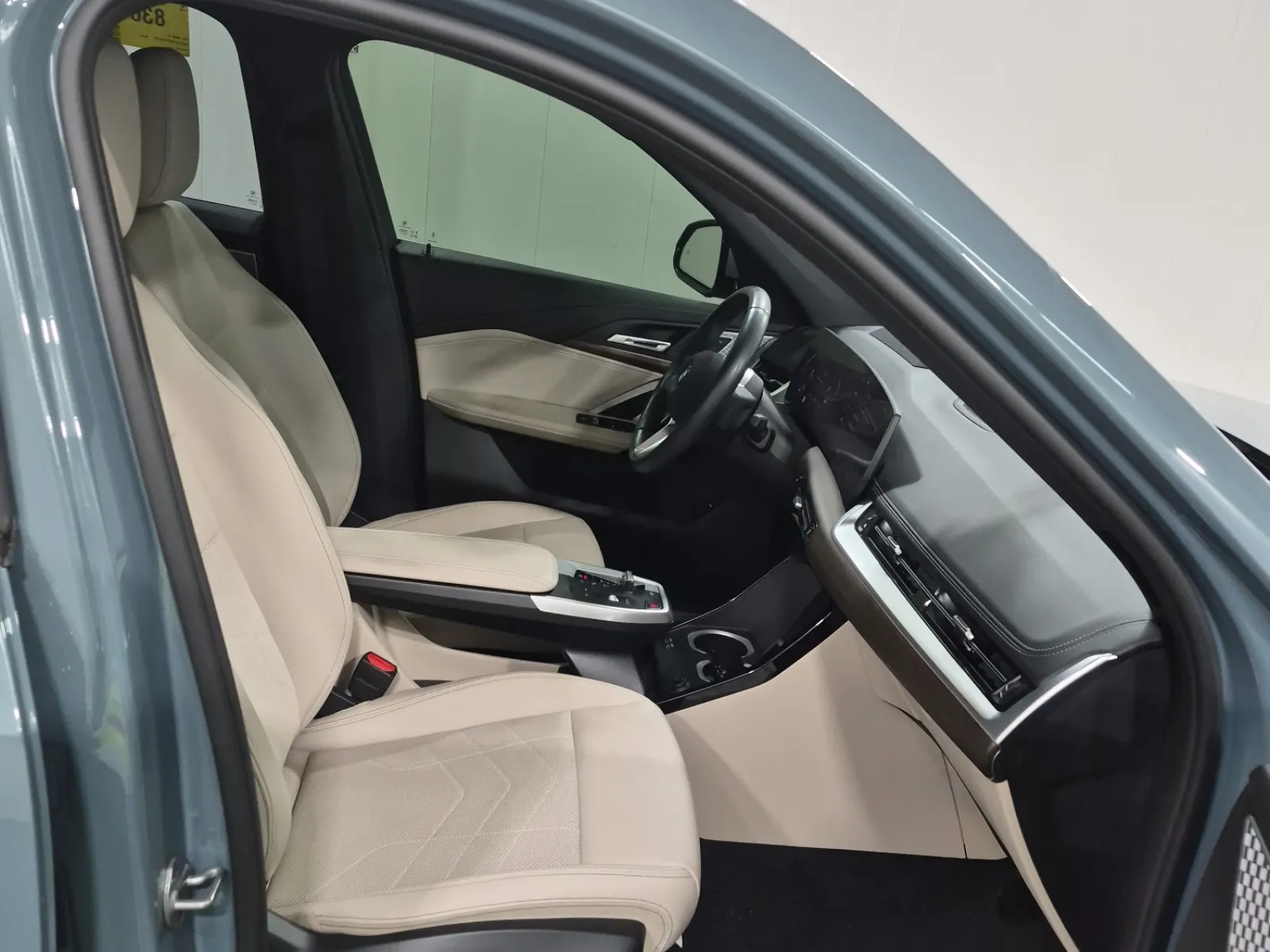 Right Side Interior Photo