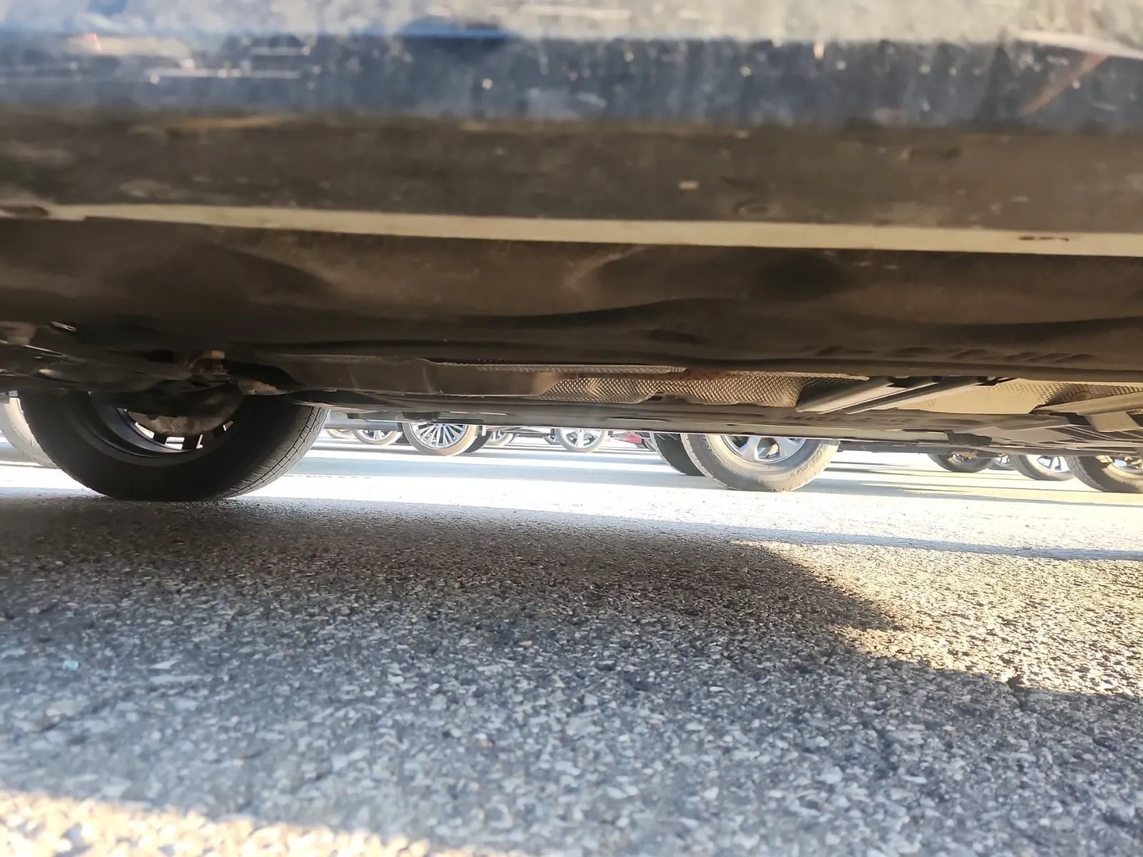 Undercarriage - Driver Photo
