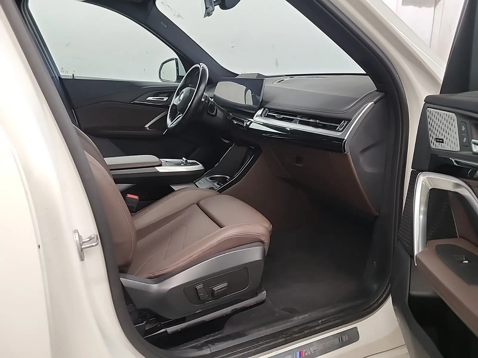 Right Side Interior Photo