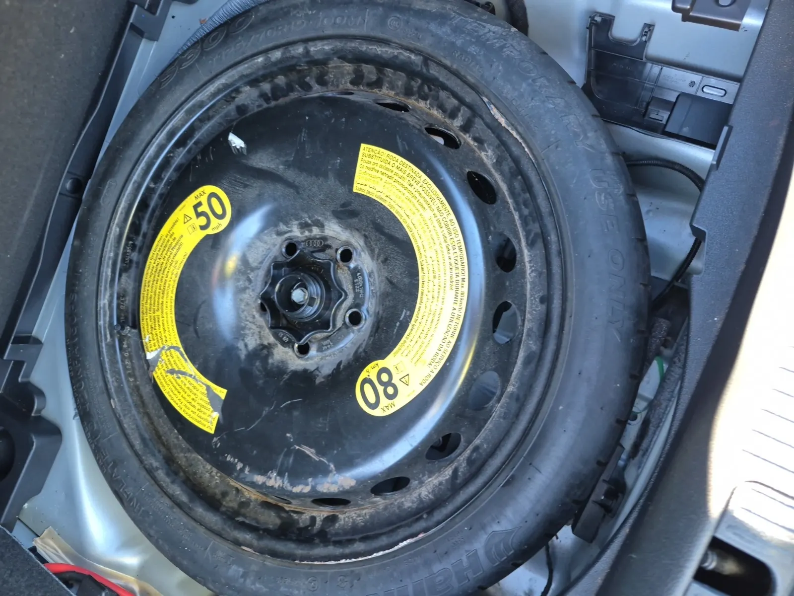 Spare Tire & Wheel Photo