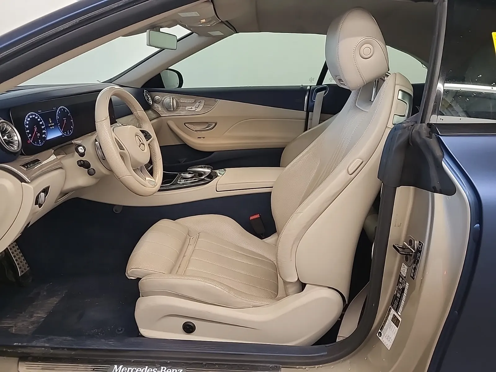 Front Interior Photo