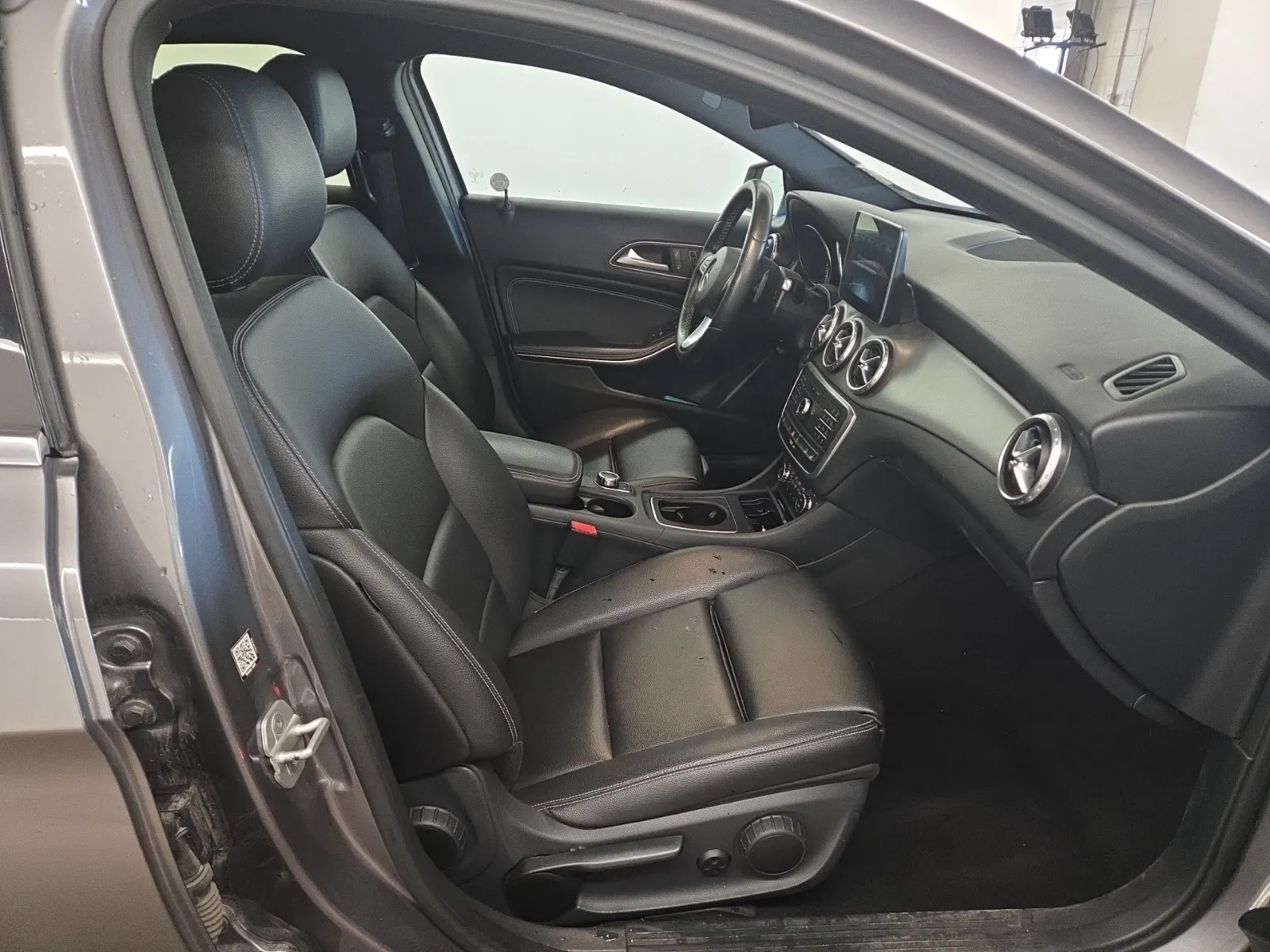 Right Side Interior Photo