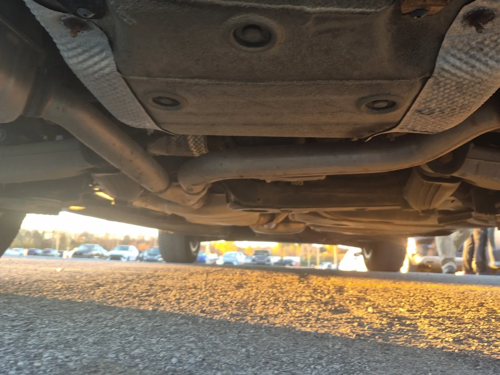 Undercarriage - Rear Photo