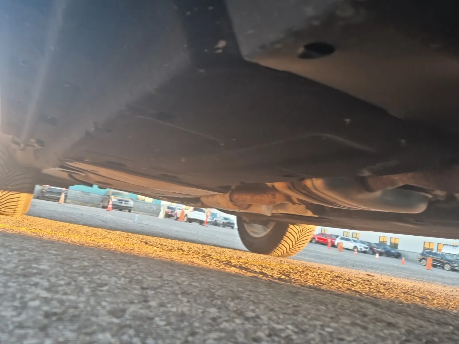 Undercarriage - Passenger Photo