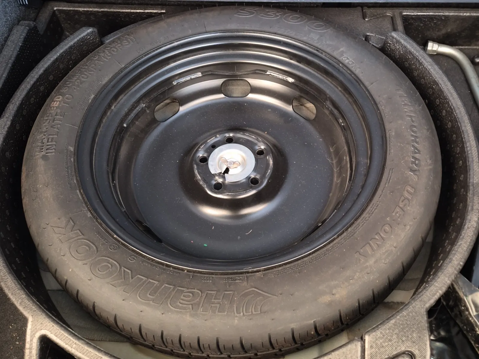 Spare Tire & Wheel Photo