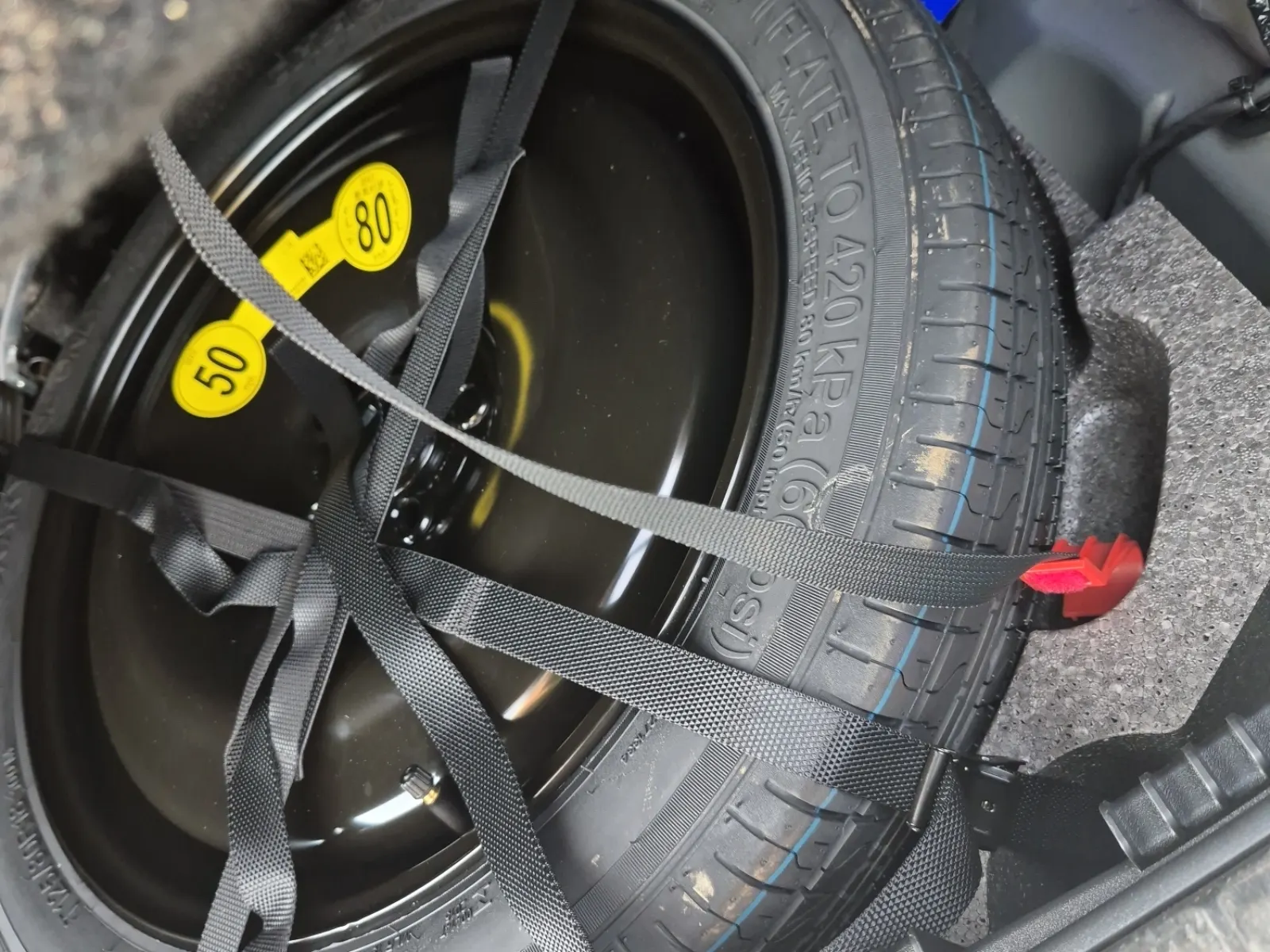 Spare Tire & Wheel Photo