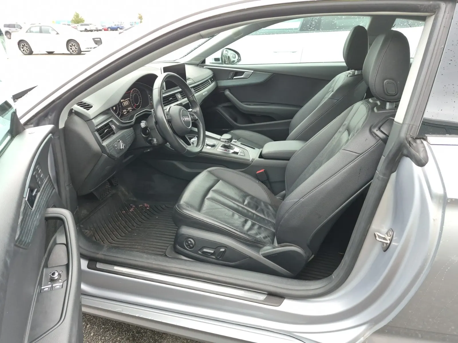 Front Interior Photo