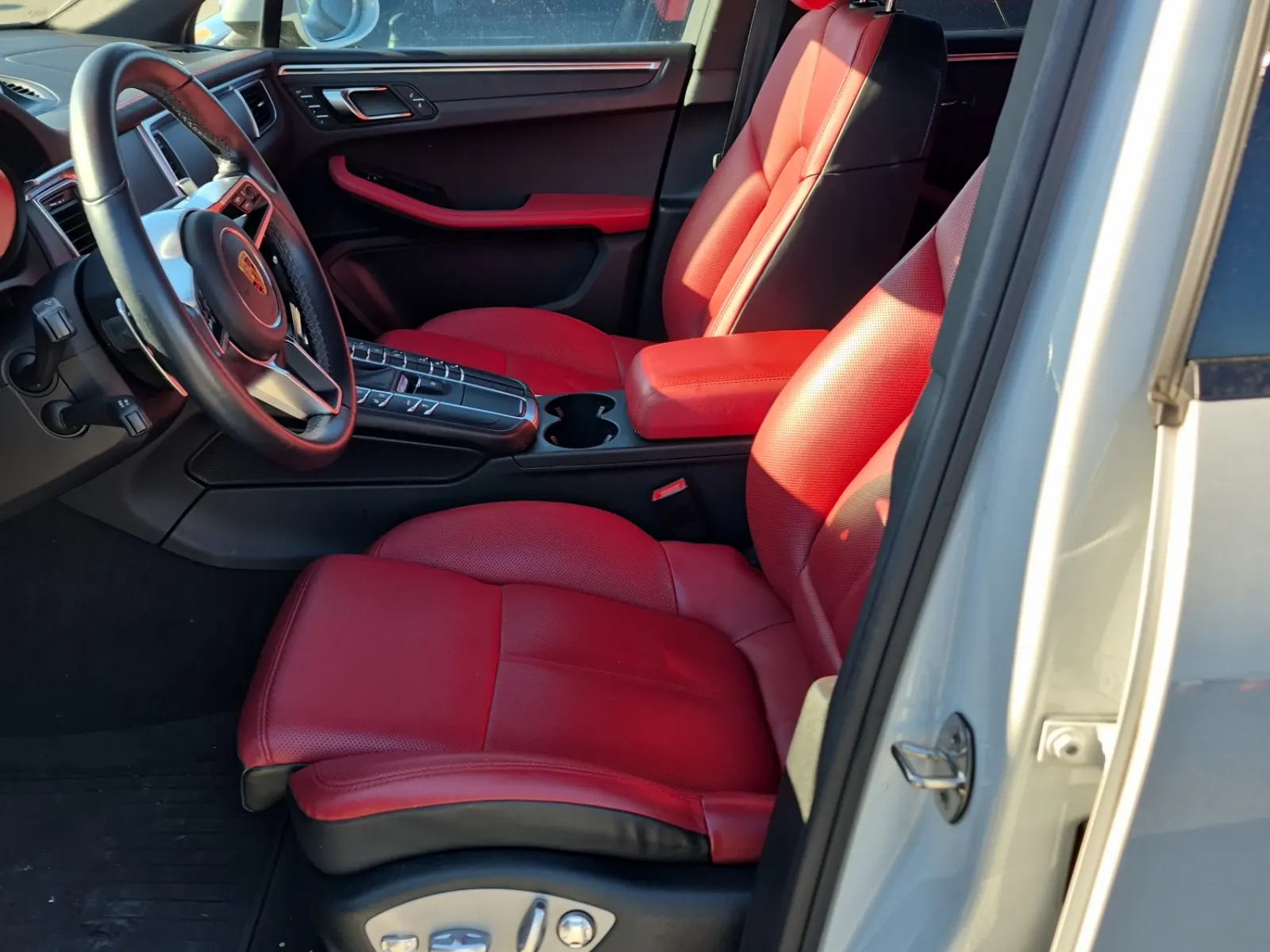 Front Interior Photo