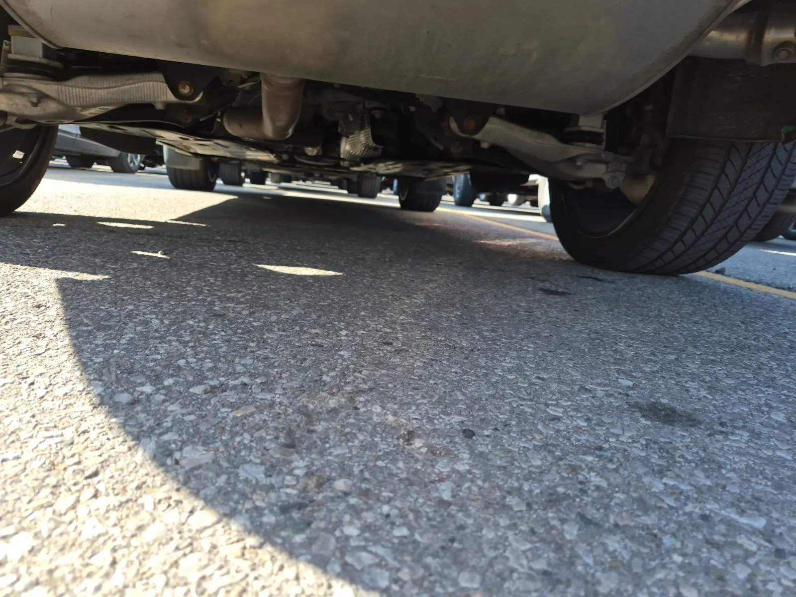 Undercarriage - Rear Photo