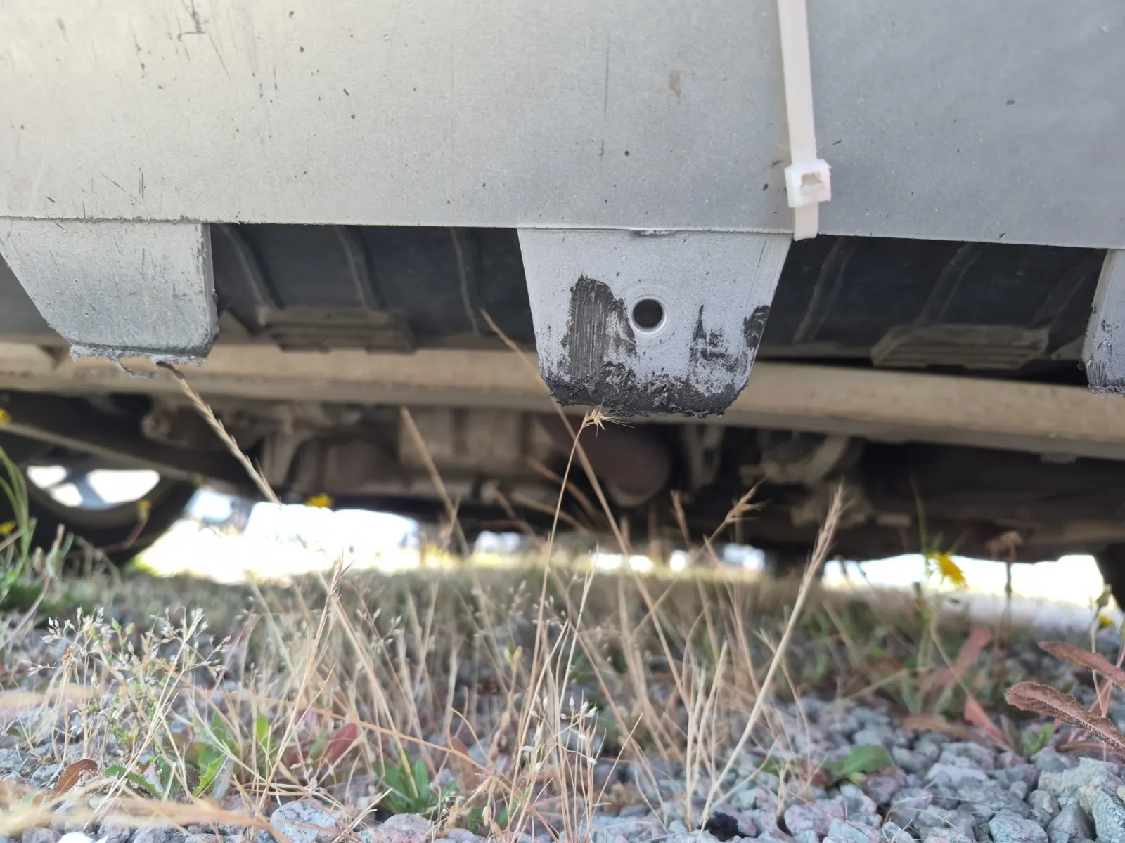 Undercarriage - Front Photo