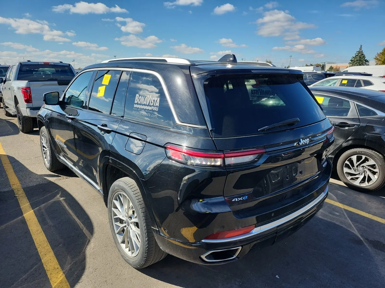 Driver Rear 3/4 Photo