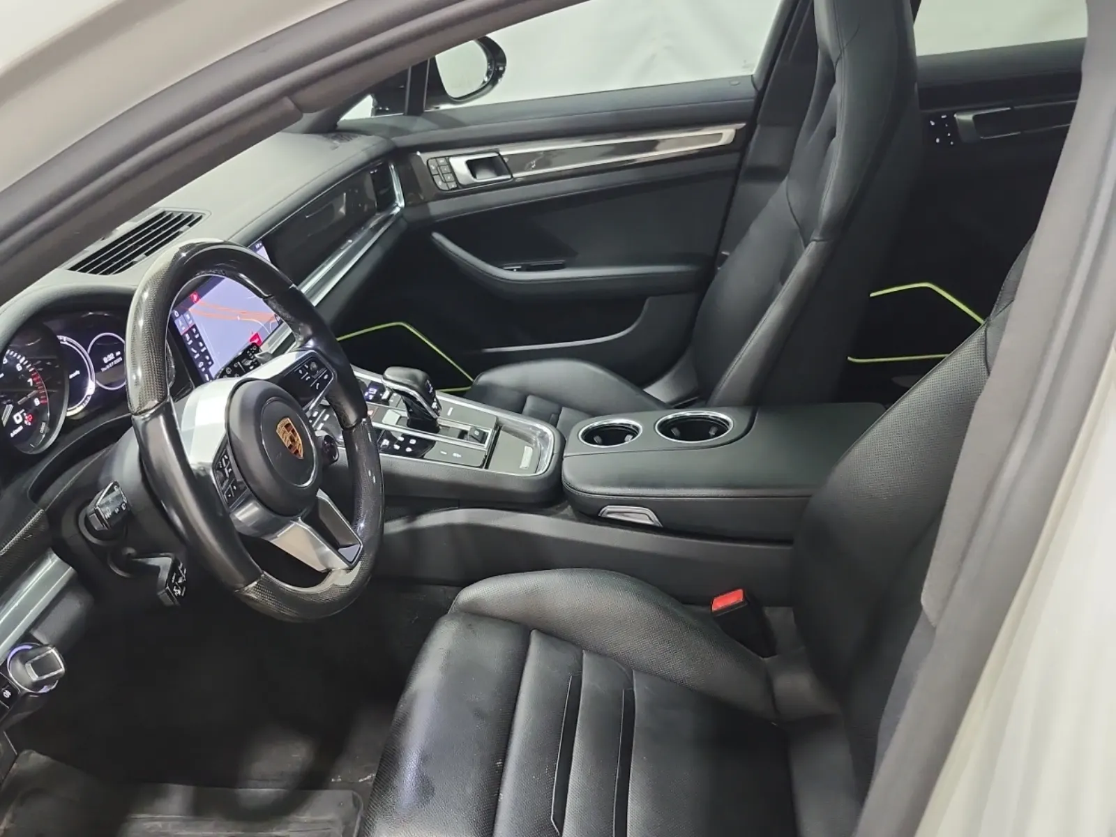 Front Interior Photo