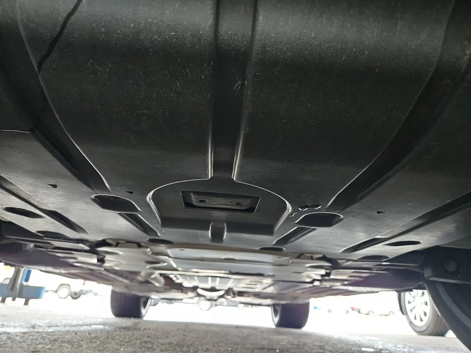Undercarriage - Front Photo