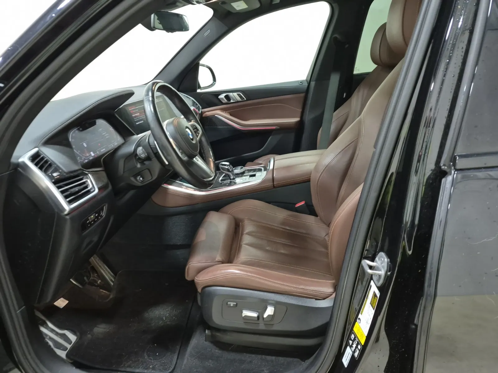 Front Interior Photo