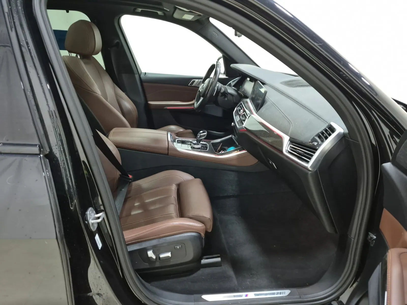 Right Side Interior Photo
